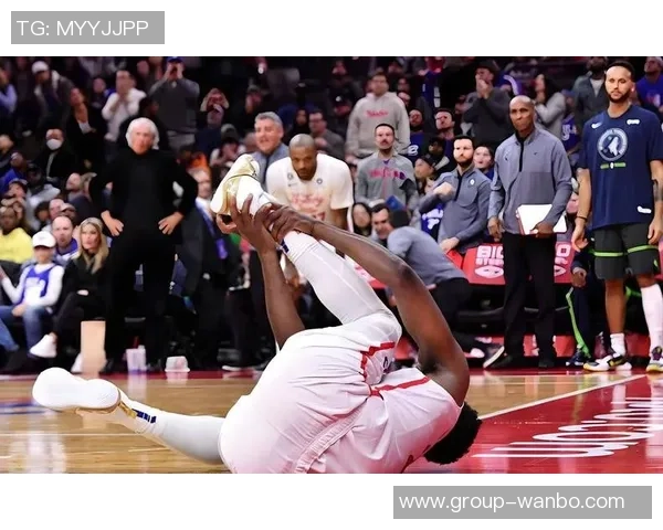 恩比德训练中右膝酸痛将进行影像检查以确认伤情